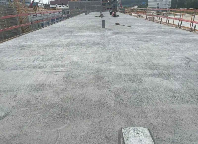Edificação industrial e lajes estruturais — fotografia 13 de 18