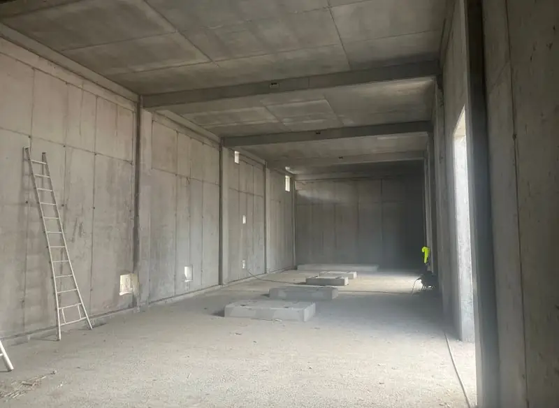 Edificação industrial e lajes estruturais — fotografia 14 de 18